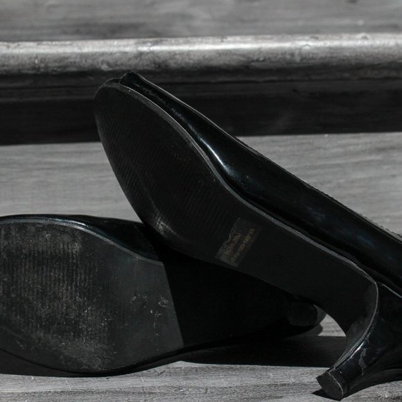 *Flourish Black Patent Heel - Picture 4 of 4